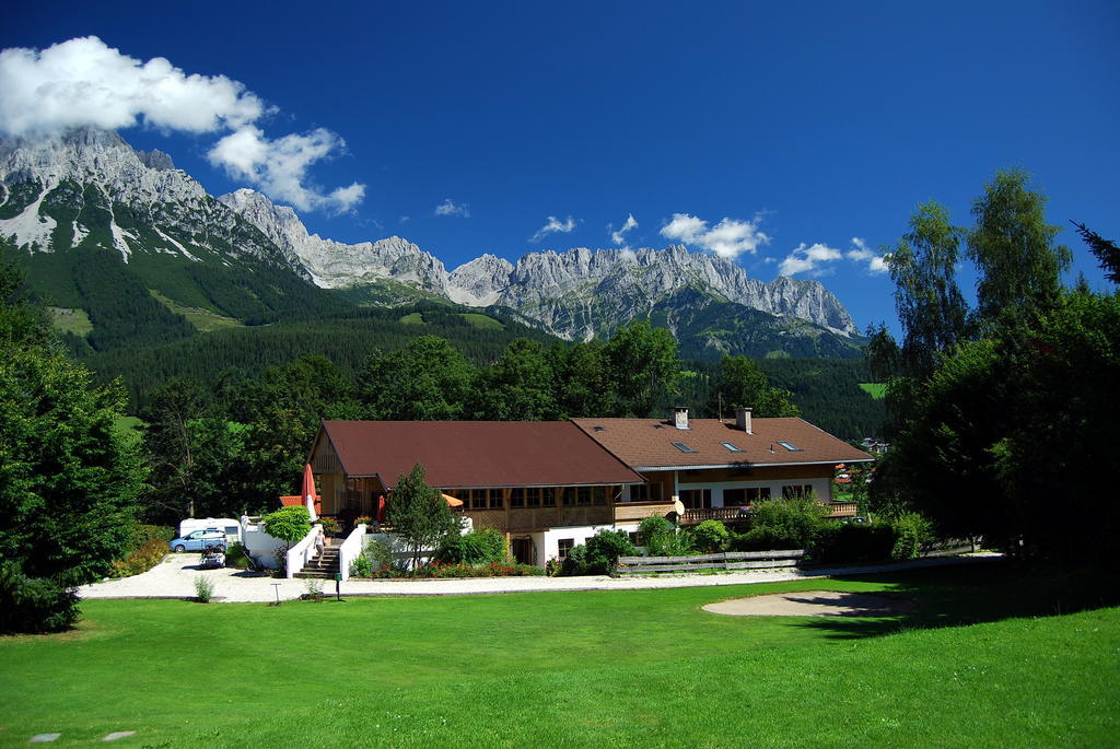 엘마우 Der Muhlberghof 아파트 호텔 외부 사진
